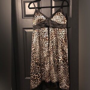Vintage Leopard Print Satin Chemise Nightgown - Black Trim
Brand:  RIPE
Size 8